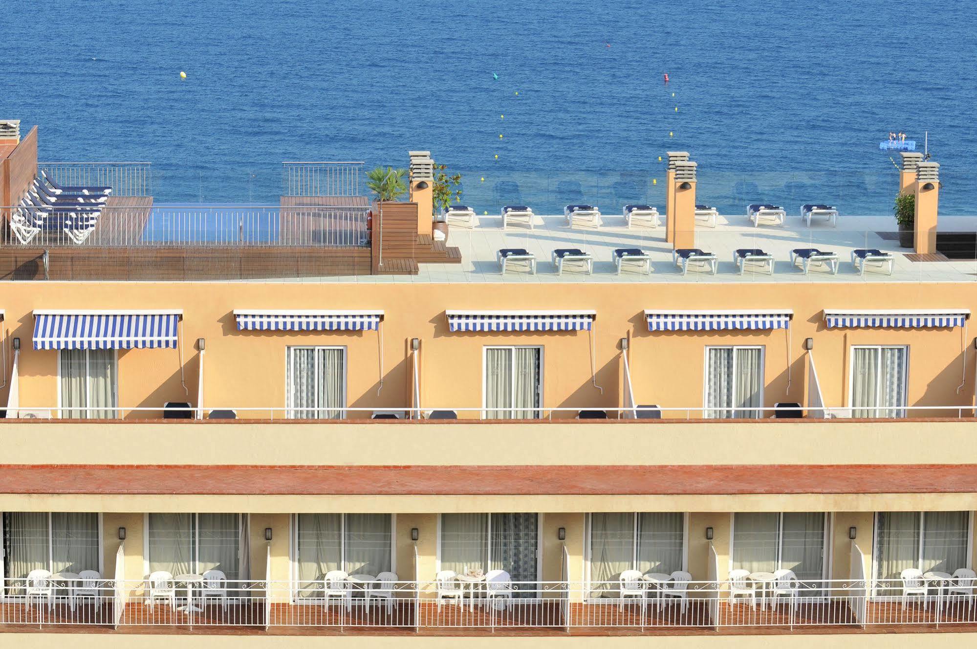 Checkin Catalonia Hotel Calella Kültér fotó